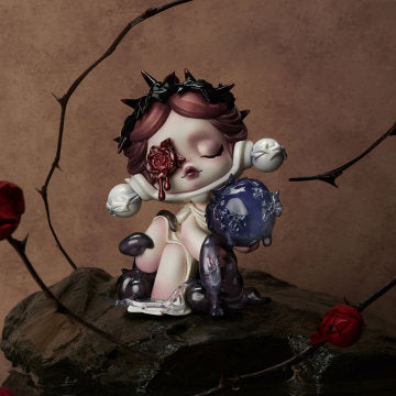 SKULLPANDA The Glimpse Figure