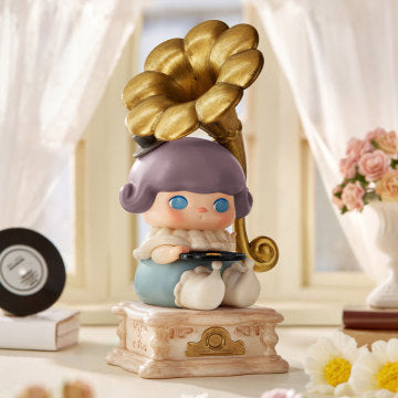 PUCKY Phonograph Figure