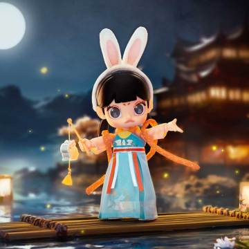 MOLLY Lantern Show Action Figure