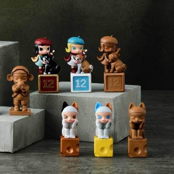 MOLLY Anniversary Statues Classical Retro Series Figures