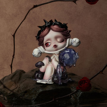 SKULLPANDA The Glimpse Figure