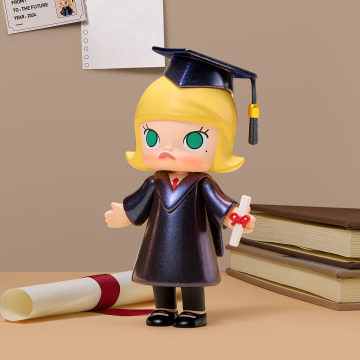 MOLLY Happy Graduation Figure