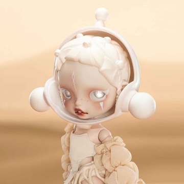 SKULLPANDA WHITE DEW Action Figure