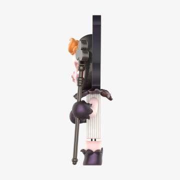 SKULLPANDA Club Man Figurine